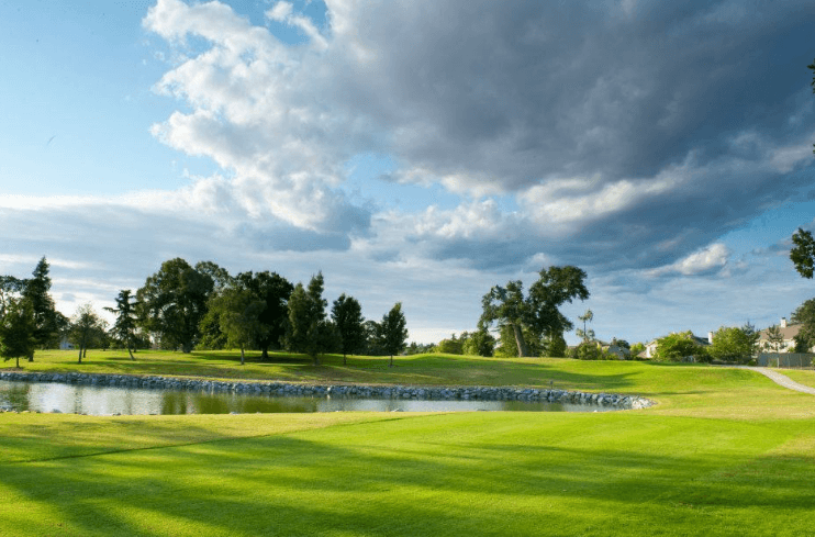 Diamond Oaks in Roseville